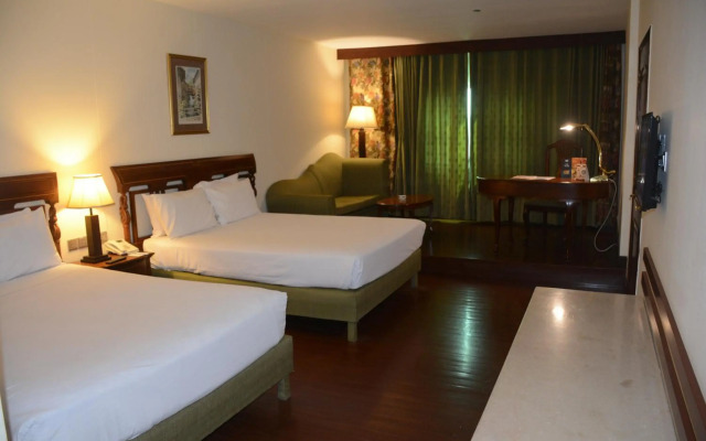 Islamabad Hotel