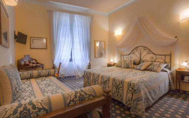 Palazzo dal Borgo Hotel