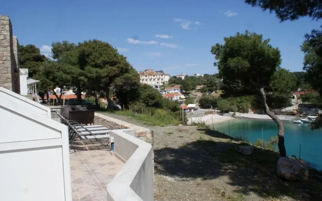 Marilena Apartments