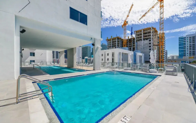 Prime location Luxury Condo at brickell