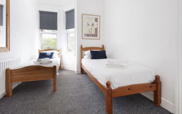 Winston Bar and Grill