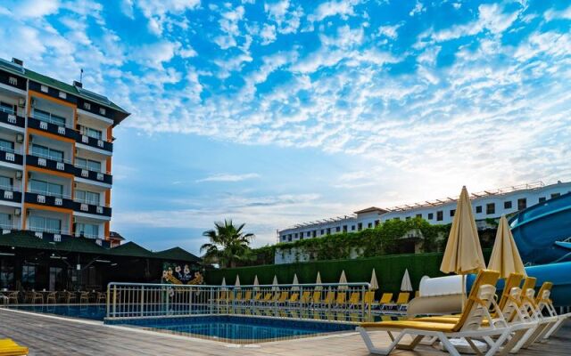 De Mare Famly Hotel