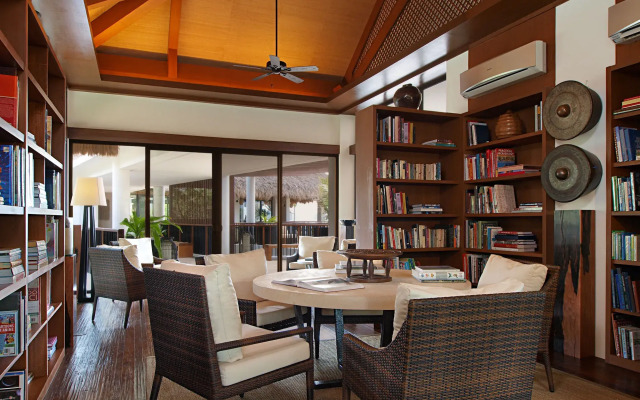 Pangulasian Island Resort