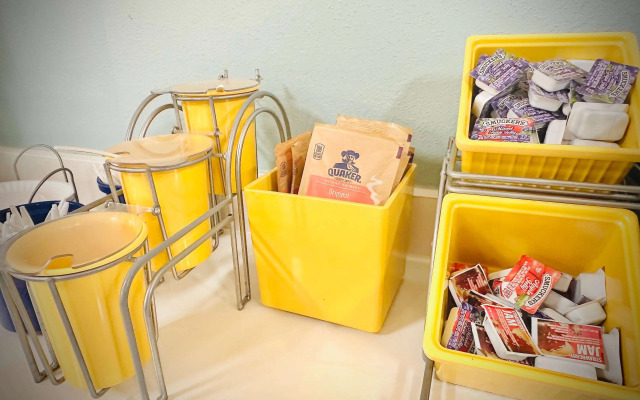 Days Inn by Wyndham WestEnd Alexandria,VA Washington DC Area