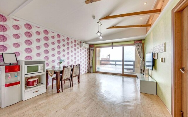 Yeongdeok Sea Village Pension