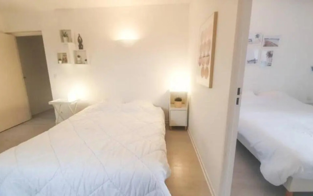 Appartement avec piscine, 100m plage et hypercentre