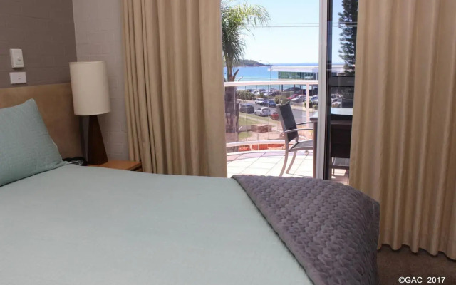 Mollymook Cove Apartments