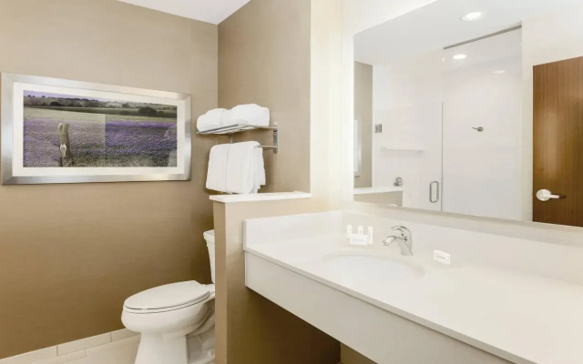 Fairfield Inn & Suites by Marriott Decatur at Decatur Conference Center