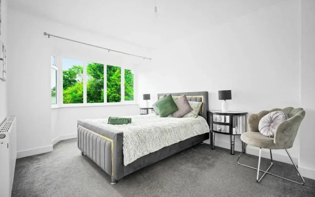 The Rock, Solihull Retreat Birmingham Airport