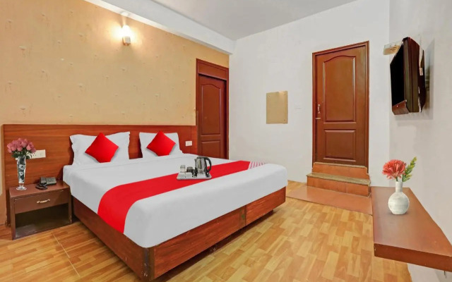 OYO 70390 Jayam Ooty Residency