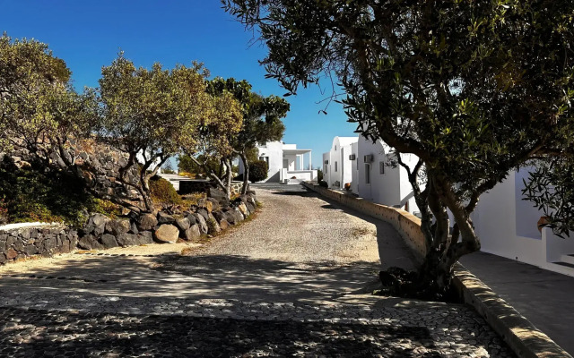 Phaos Santorini Suites