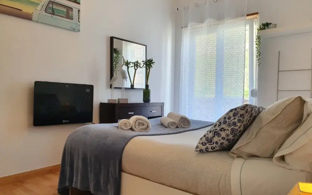 Caparica Cliff View by Host-Point