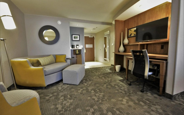 Courtyard by Marriott Asheville Airport