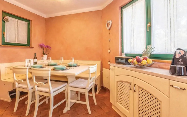 Amazing Home in Malinska With Wifi and 2 Bedrooms
