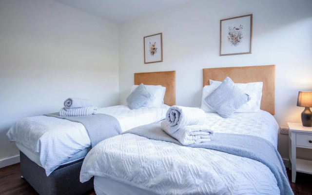 The Beacon - 3 Bed - Ludchurch