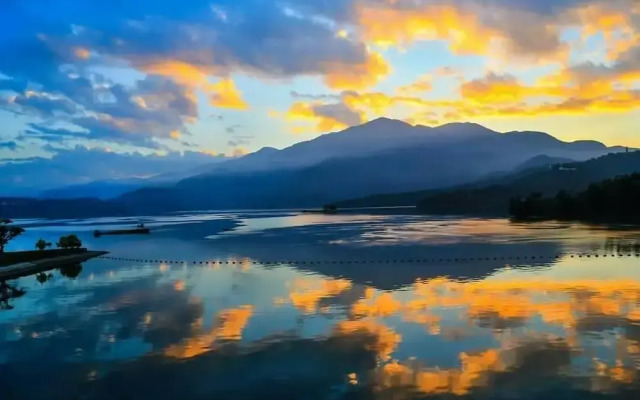 Sun Moon Lake FRIDAY Inn Guest House