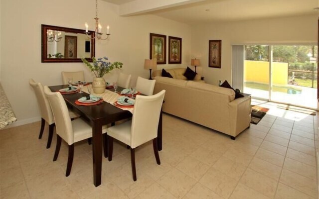 1021 Las Fuentes Dr 3 Bedroom Townhouse