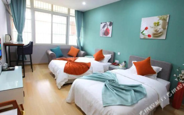 Dujiangyan Yuanghao Business Hotel