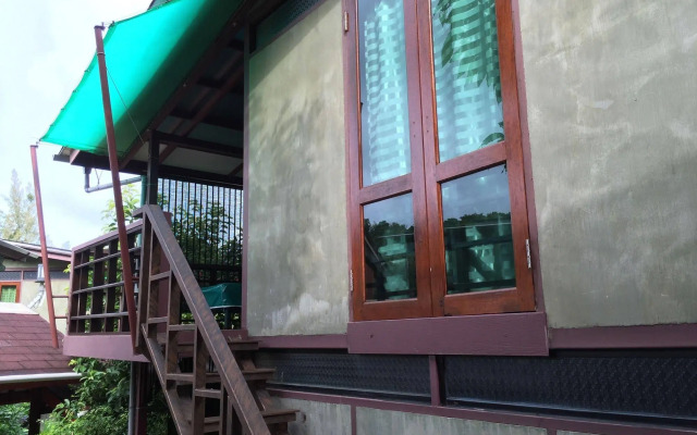 T Star Cottage