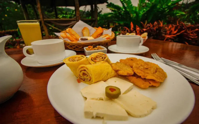 Hosteria Orkidea Lodge