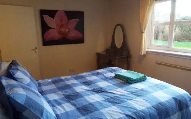 Edinburgh Palace Apartment