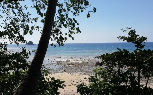 Permata Beach Chalet