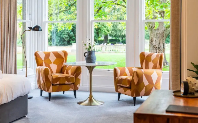 Old Abbey House Hotel