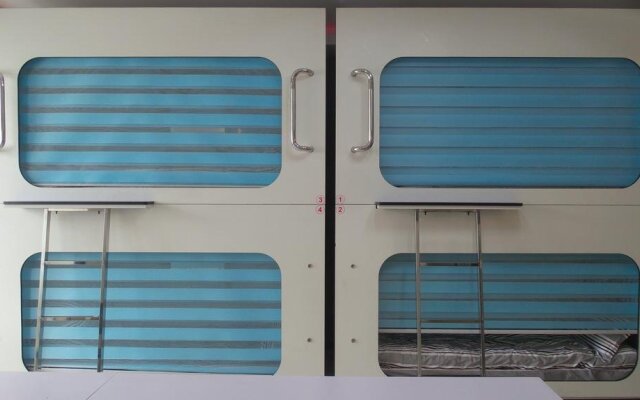 Shenyang Shunlv Capsule Youth Hostel
