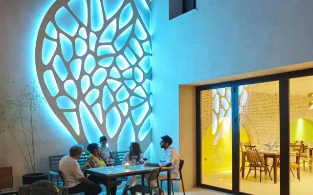 Hotel Restaurante Galeria Essentia