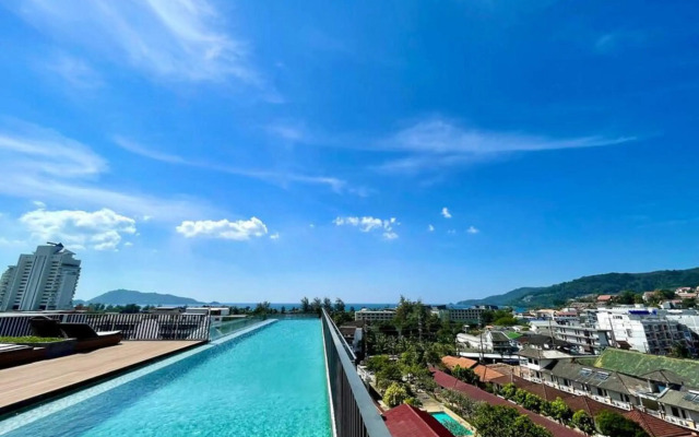 The Deck Patong