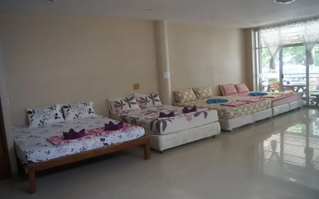 Sunee Mae Phim Apartment