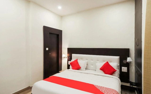 OYO 12770 Hotel Mirage Residency