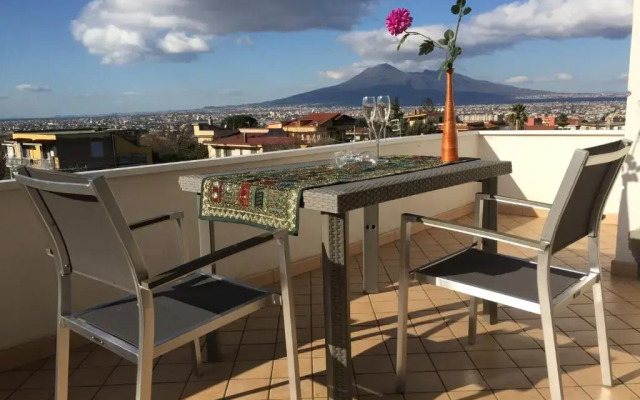 Secret pearl! Amalfi Coast, Pompei & Naples Free parking