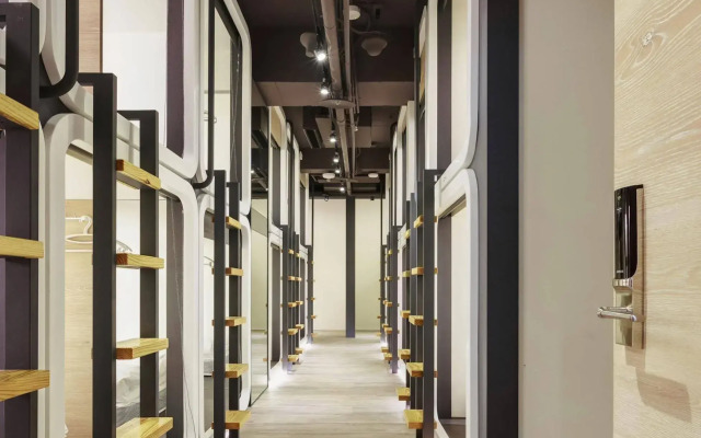 Taiwan Youth Hostel & Capsule Hostel