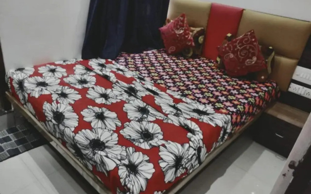 Goroomgo Apsara Guest House Ahmedabad