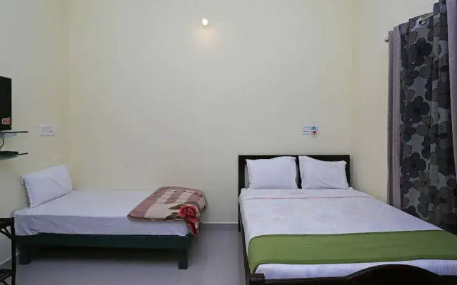 OYO 9263 Home Breezy 2BHK Raja's Seat