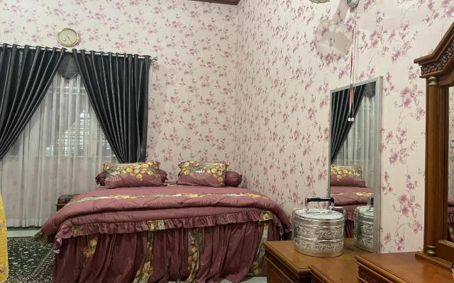 OYO 91152 Villa Flamboyan