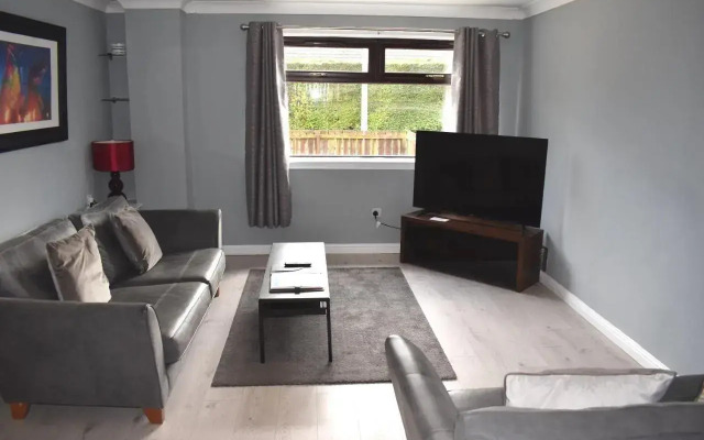 3 Bedroom-Kelpies Serviced Apartments Bruce
