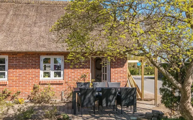 3 Person Holiday Home in Høll Børkop