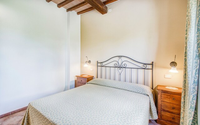 Fico Family Apt Shared Pool,volterra