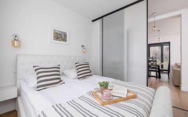 Apartment For 4 In Kraków By Renters