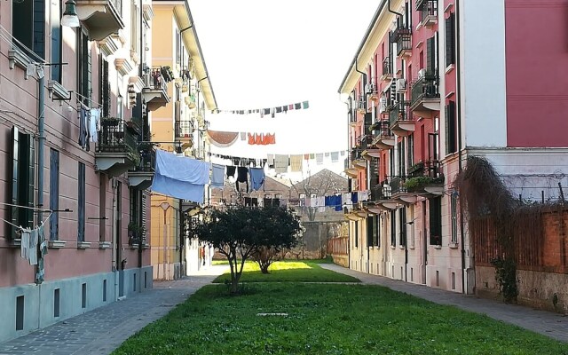 Cozy Apartment with Garden in Dorsoduro