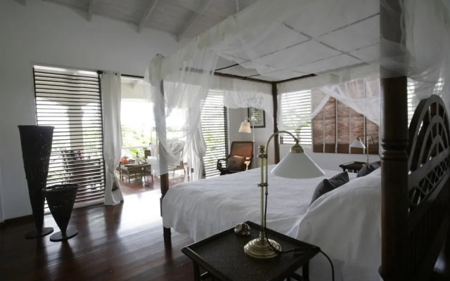 Beautiful Caribbean Style 2-bed Family Villa - Villa Kessi 2 Bedroom Villa by RedAwning — фото 3