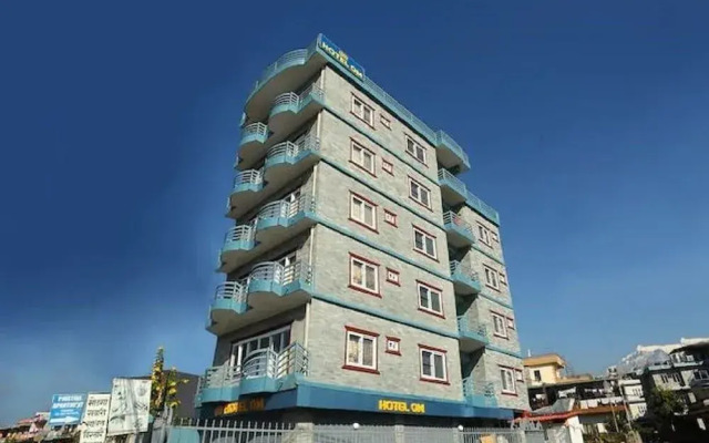 Oyo 714 Hotel Om