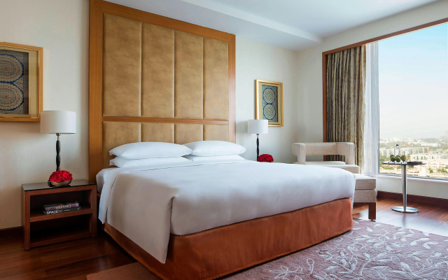 Bengaluru Marriott Hotel Whitefield – Guest Rooms – Bangalore