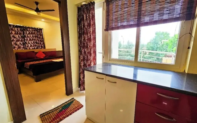 Hotel Red Stone Premium Near Sea Beach