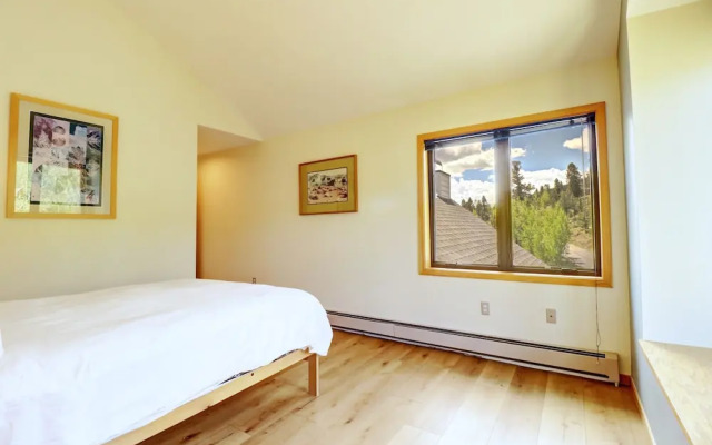 195 Summerwood 3 Bedroom Home by RedAwning