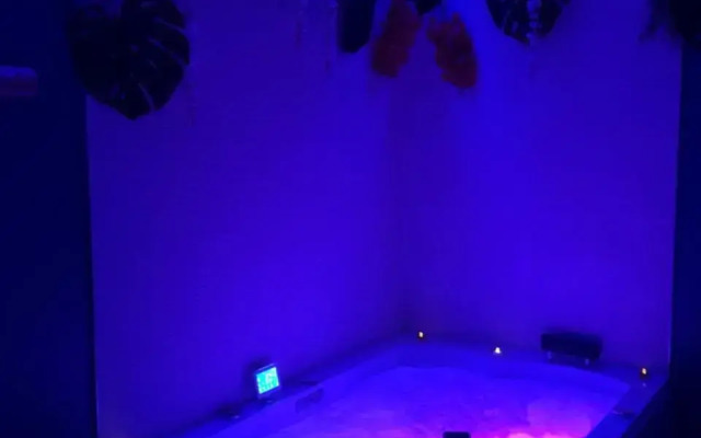 L EDEN et sa love room avec balnéothérapie