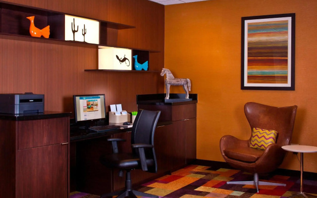 Fairfield Inn & Suites by Marriott Houston Hobby Airport.