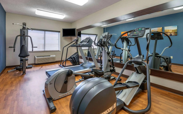 Comfort Suites Columbus West - Hilliard